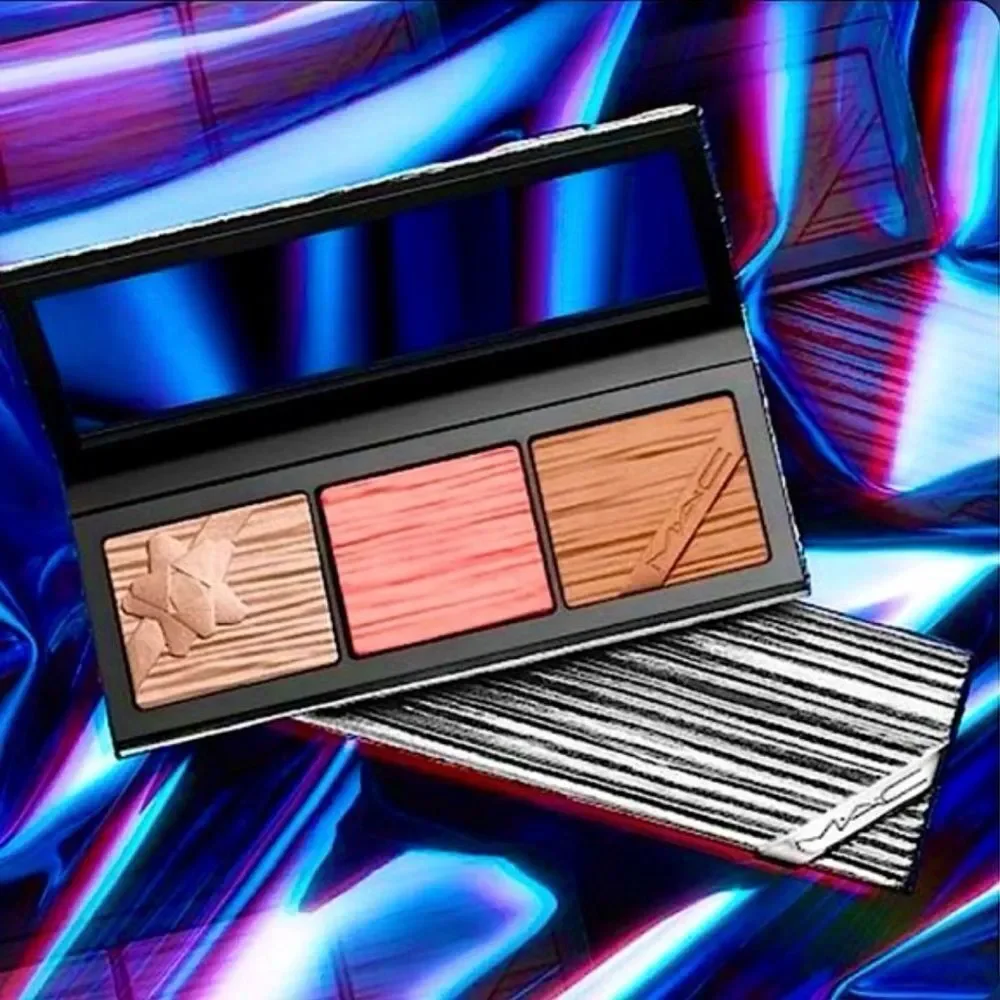 MAC Cosmetics Shiny Pretty Things Face Compact: Fair